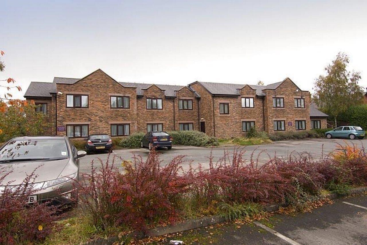 Premier Inn Warrington South Екстериор снимка
