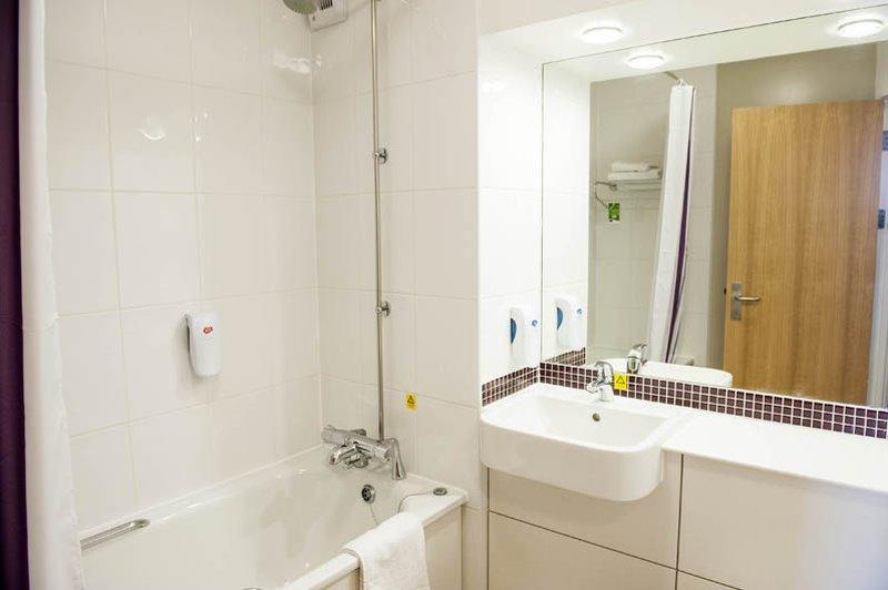 Premier Inn Warrington South Екстериор снимка